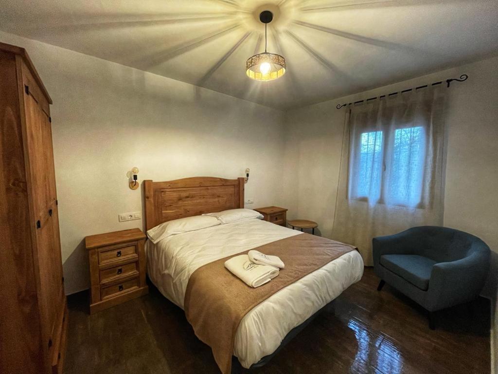Apartamentos Dona Jimena Del Ambroz 4 Estrellas Complejo Unico En El Centro Del Pueblo - Piscina Ya Abierta Hervás Eksteriør bilde