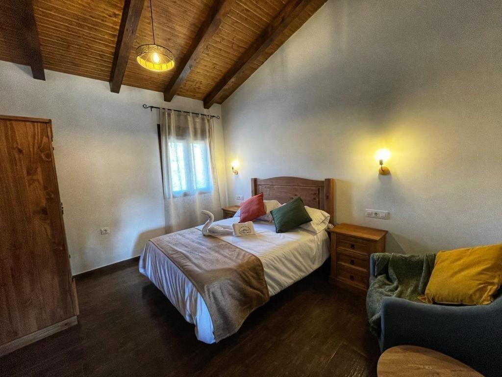 Apartamentos Dona Jimena Del Ambroz 4 Estrellas Complejo Unico En El Centro Del Pueblo - Piscina Ya Abierta Hervás Eksteriør bilde