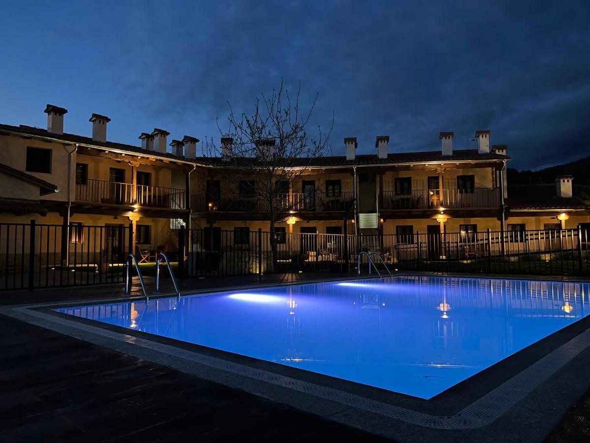 Apartamentos Dona Jimena Del Ambroz 4 Estrellas Complejo Unico En El Centro Del Pueblo - Piscina Ya Abierta Hervás Eksteriør bilde