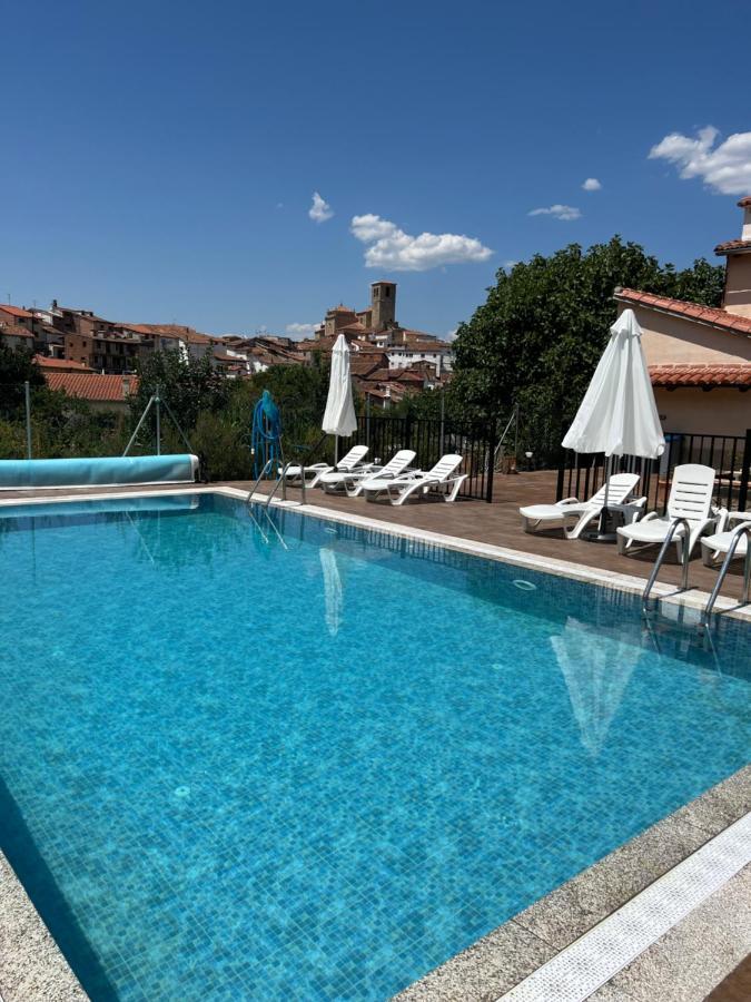Apartamentos Dona Jimena Del Ambroz 4 Estrellas Complejo Unico En El Centro Del Pueblo - Piscina Ya Abierta Hervás Eksteriør bilde