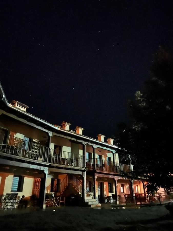 Apartamentos Dona Jimena Del Ambroz 4 Estrellas Complejo Unico En El Centro Del Pueblo - Piscina Ya Abierta Hervás Eksteriør bilde