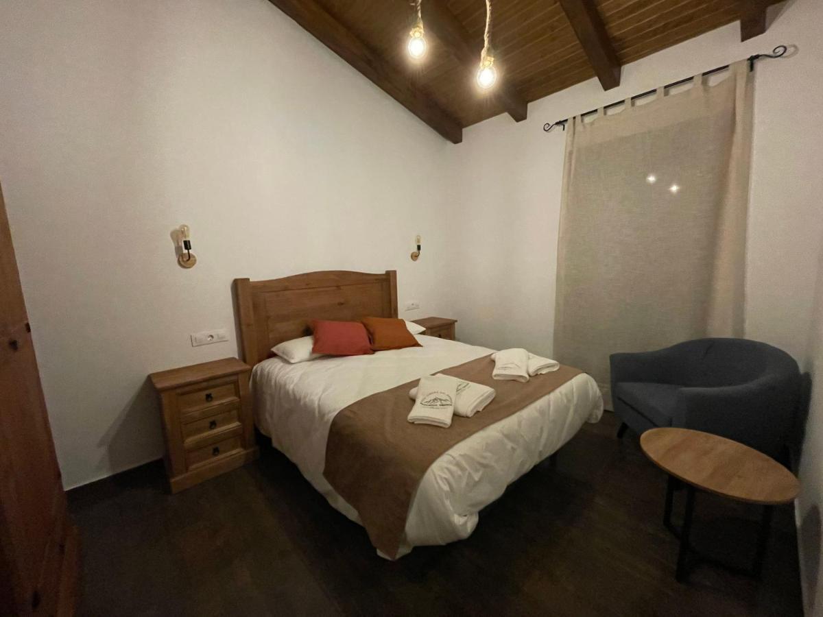 Apartamentos Dona Jimena Del Ambroz 4 Estrellas Complejo Unico En El Centro Del Pueblo - Piscina Ya Abierta Hervás Eksteriør bilde